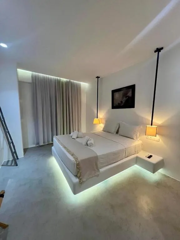Luxury Apartment Center Of Mykonos Town - Sleeps 3